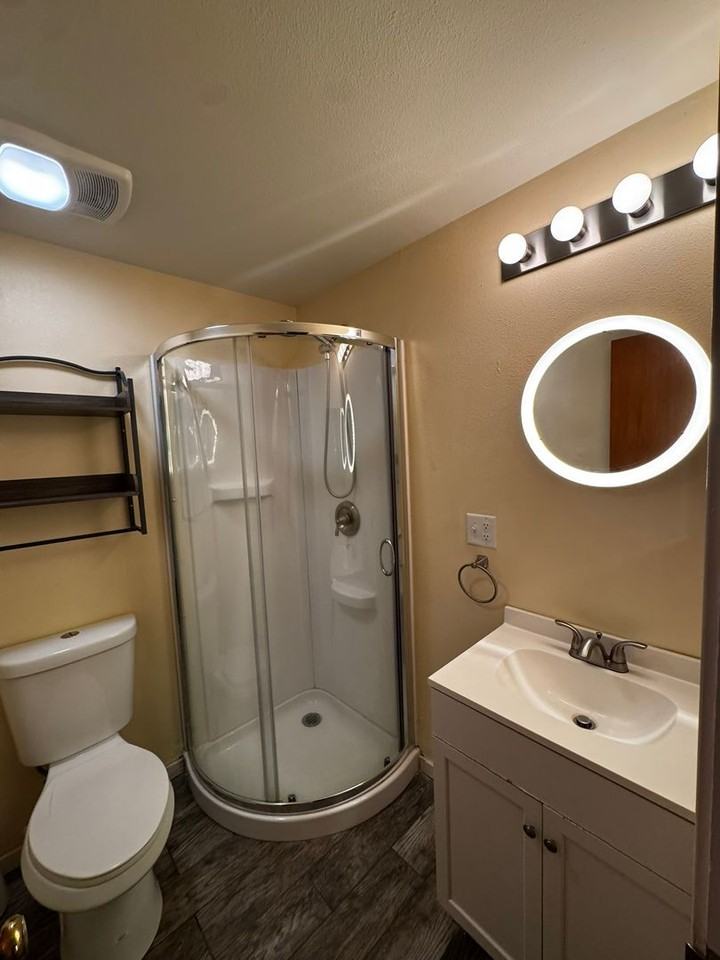 2965 Ferry St - Photo 6 of 25