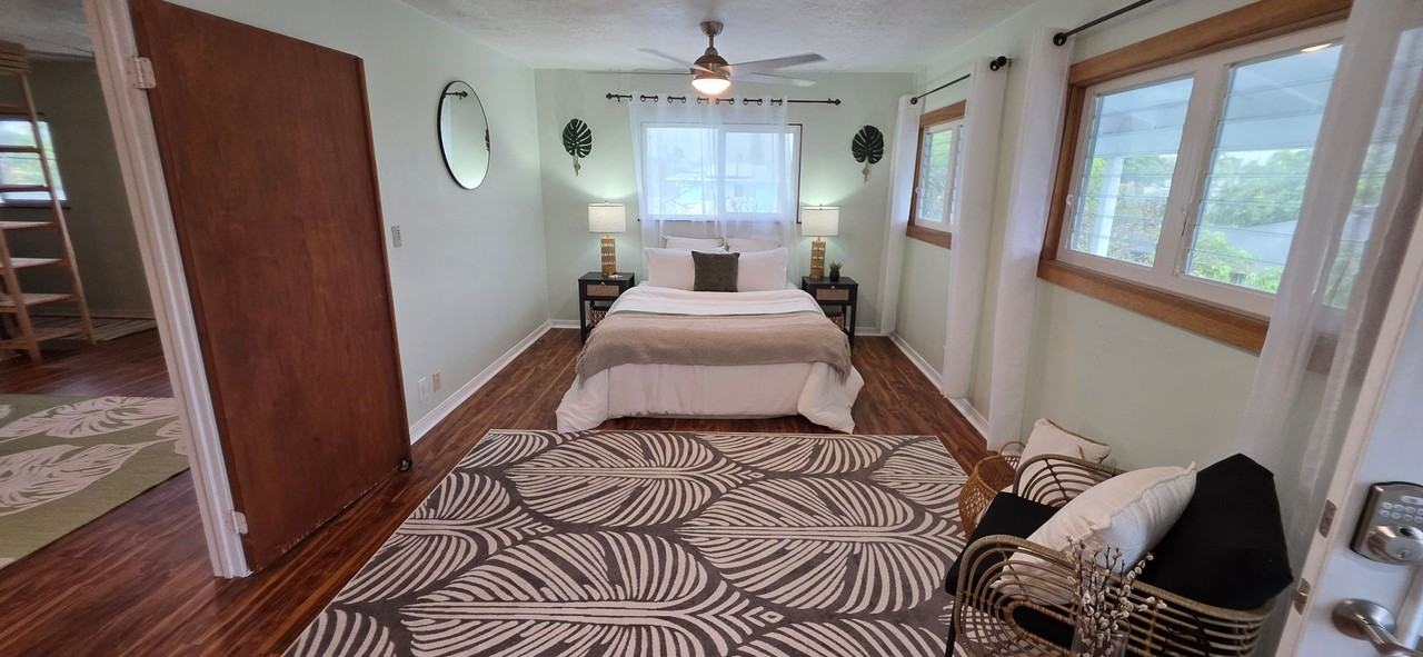 834 834 Oneawa St. - 834 Oneawa St.- Upstairs - Photo 3 of 6