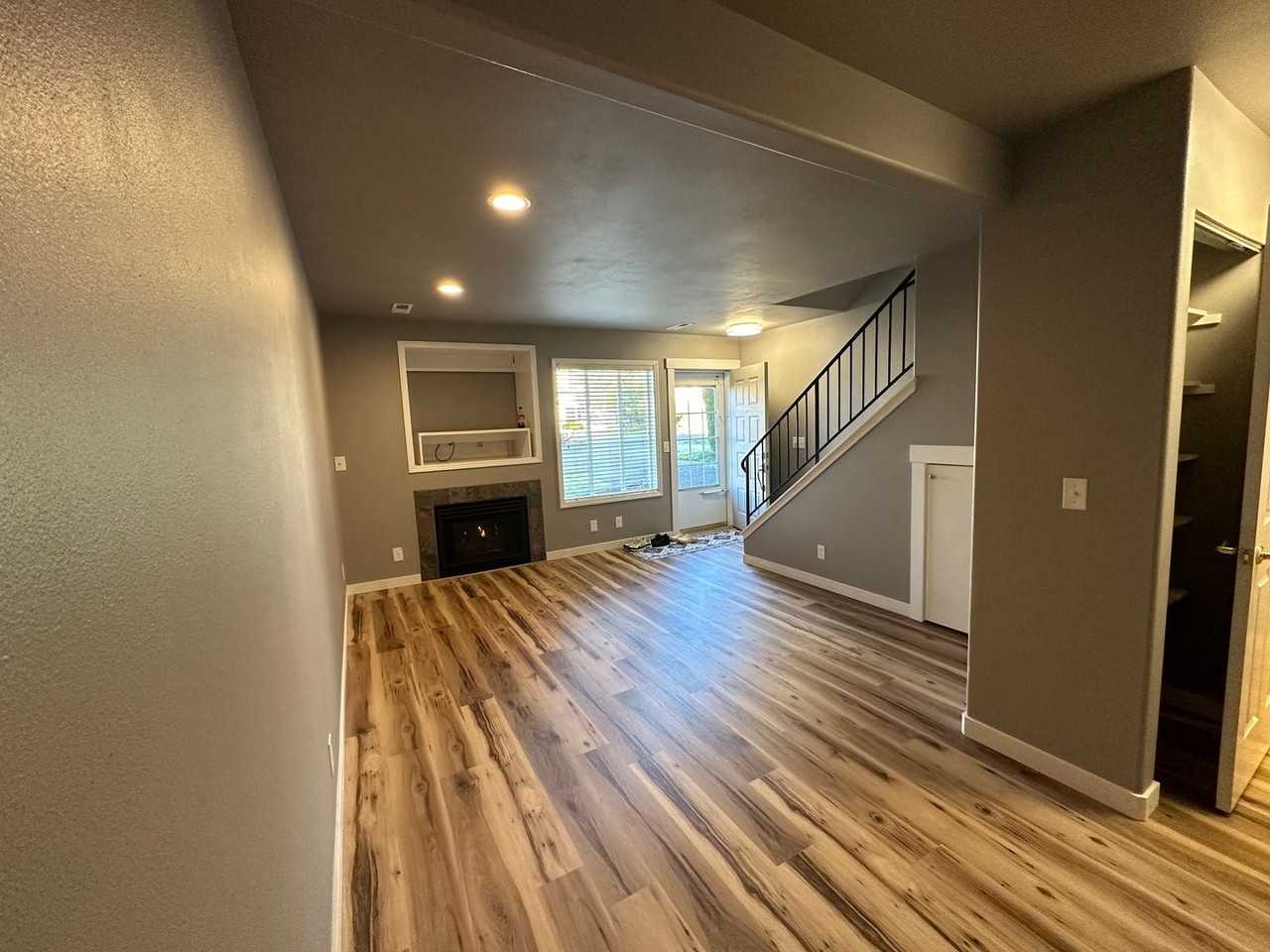 3442 Deer Pointe Ct - Photo 2 of 14