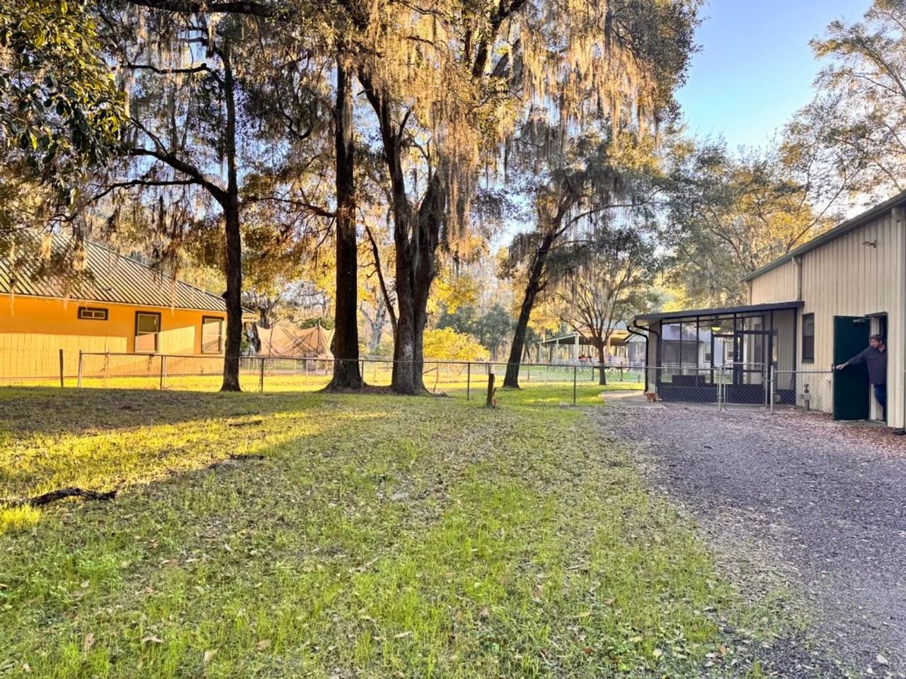 1467 Rivers Rd - Photo 4 of 26