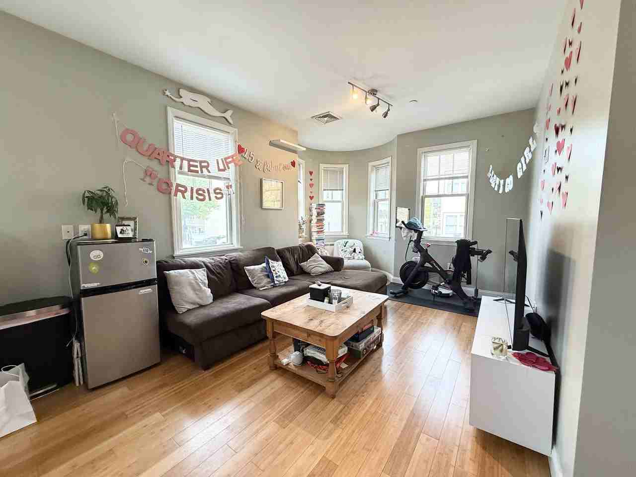 201 W 3rd St - Photo 2 of 14