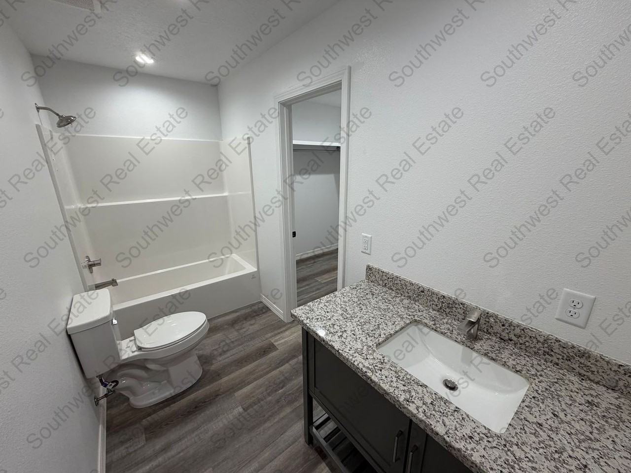 312 Starlite Dr - Photo 6 of 11