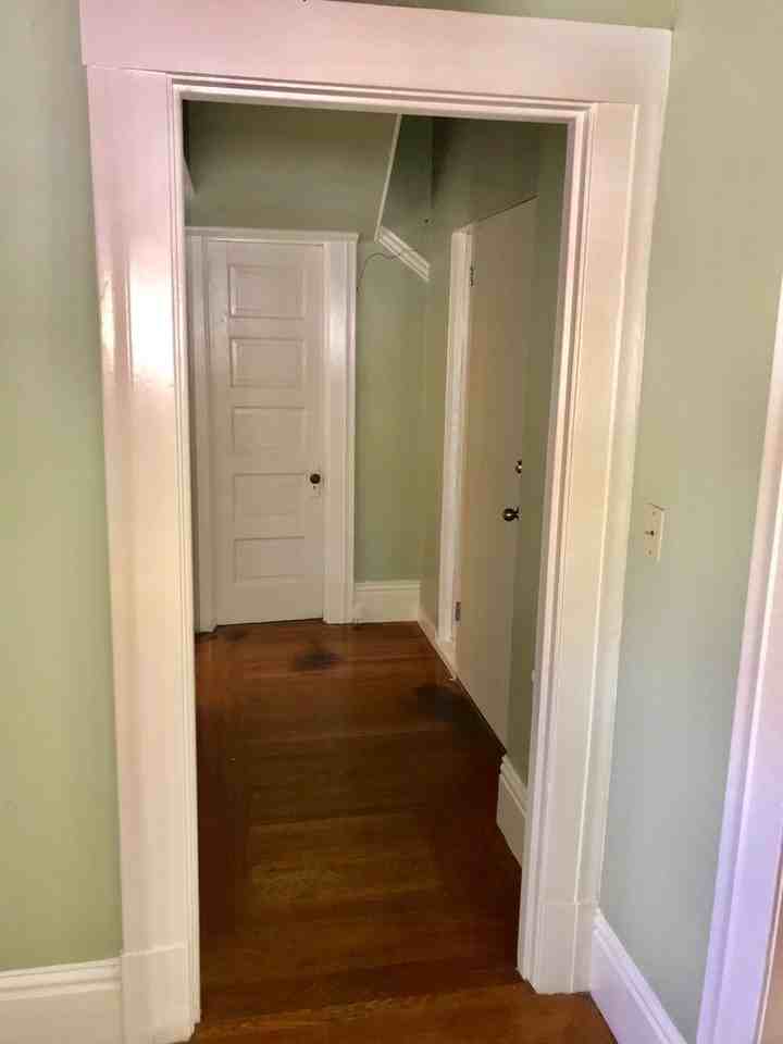 1011 26th St #A - Photo 4 of 13