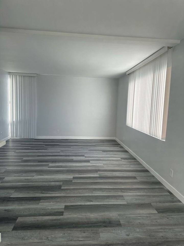 Manhattan Beach Blvd - Photo 5 of 35