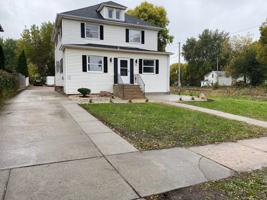 featured image of 801 S Phillips Ave