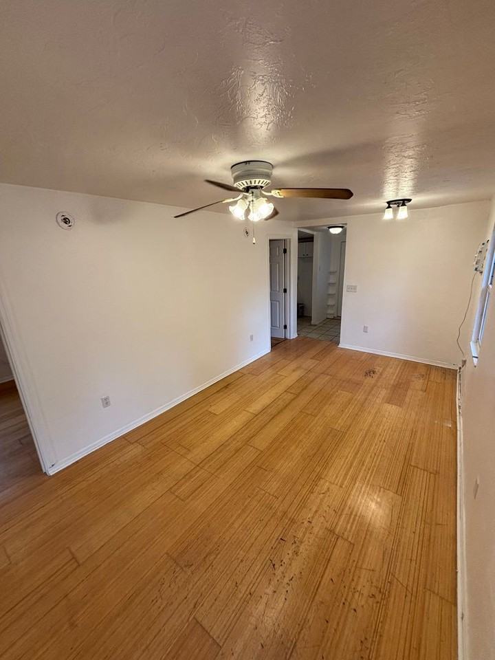 1951 24th St - Photo 2 of 6