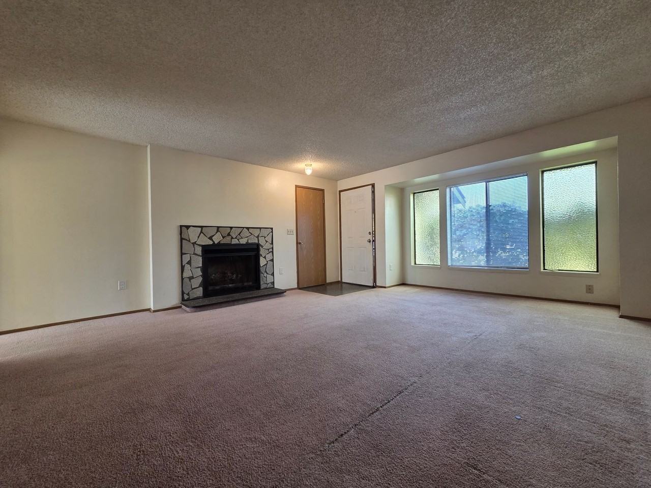 16927 7th Avenue Ct E - Photo 5 of 21