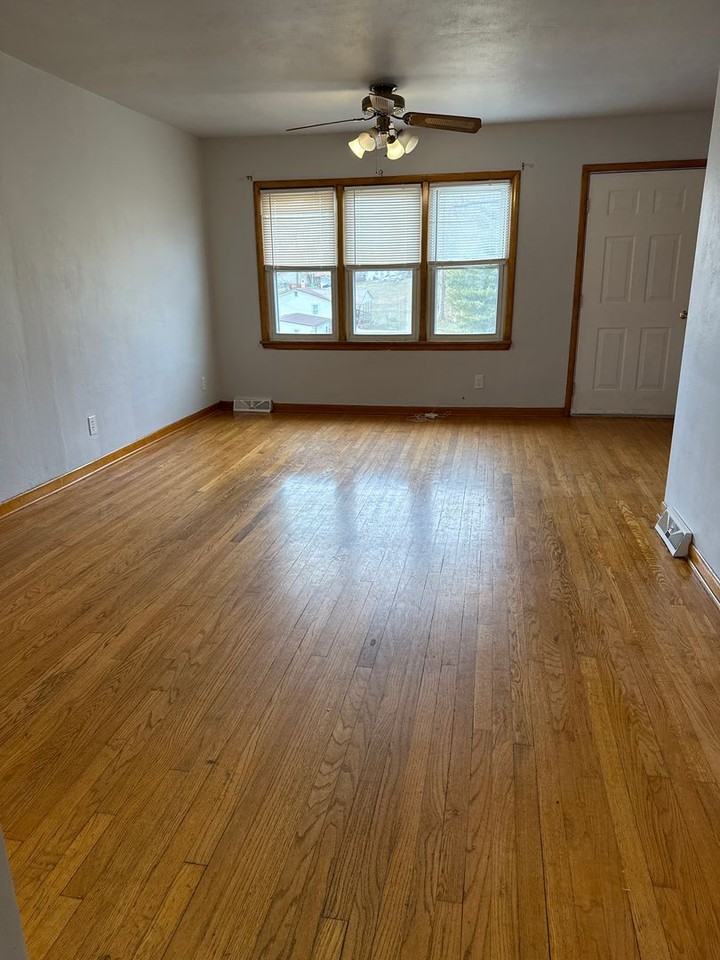 5310 Church St Se - Photo 5 of 12