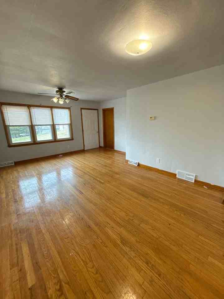 5310 Church St Se - Photo 6 of 12