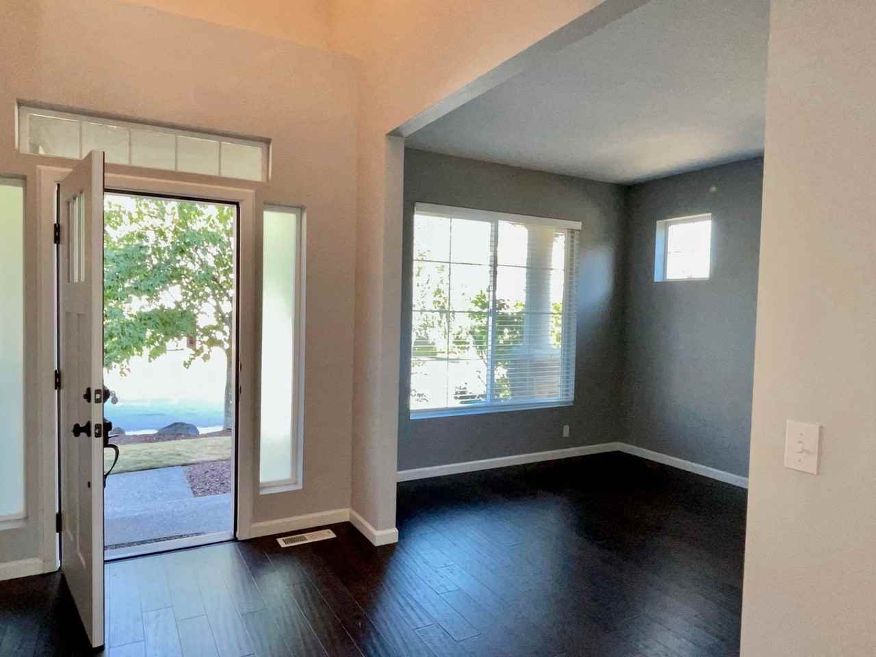 18060 Sunrise Ridge Ave Ne - Photo 3 of 28