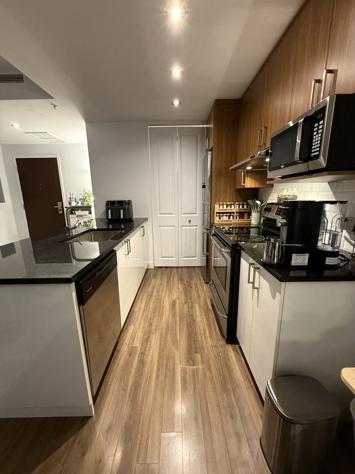 1380 Boul René-Lévesque O - Photo 6 of 10