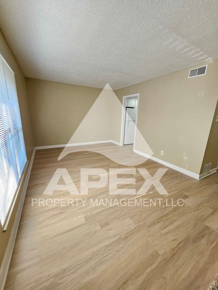 9015 Countryside Ln #C - Photo 2 of 21