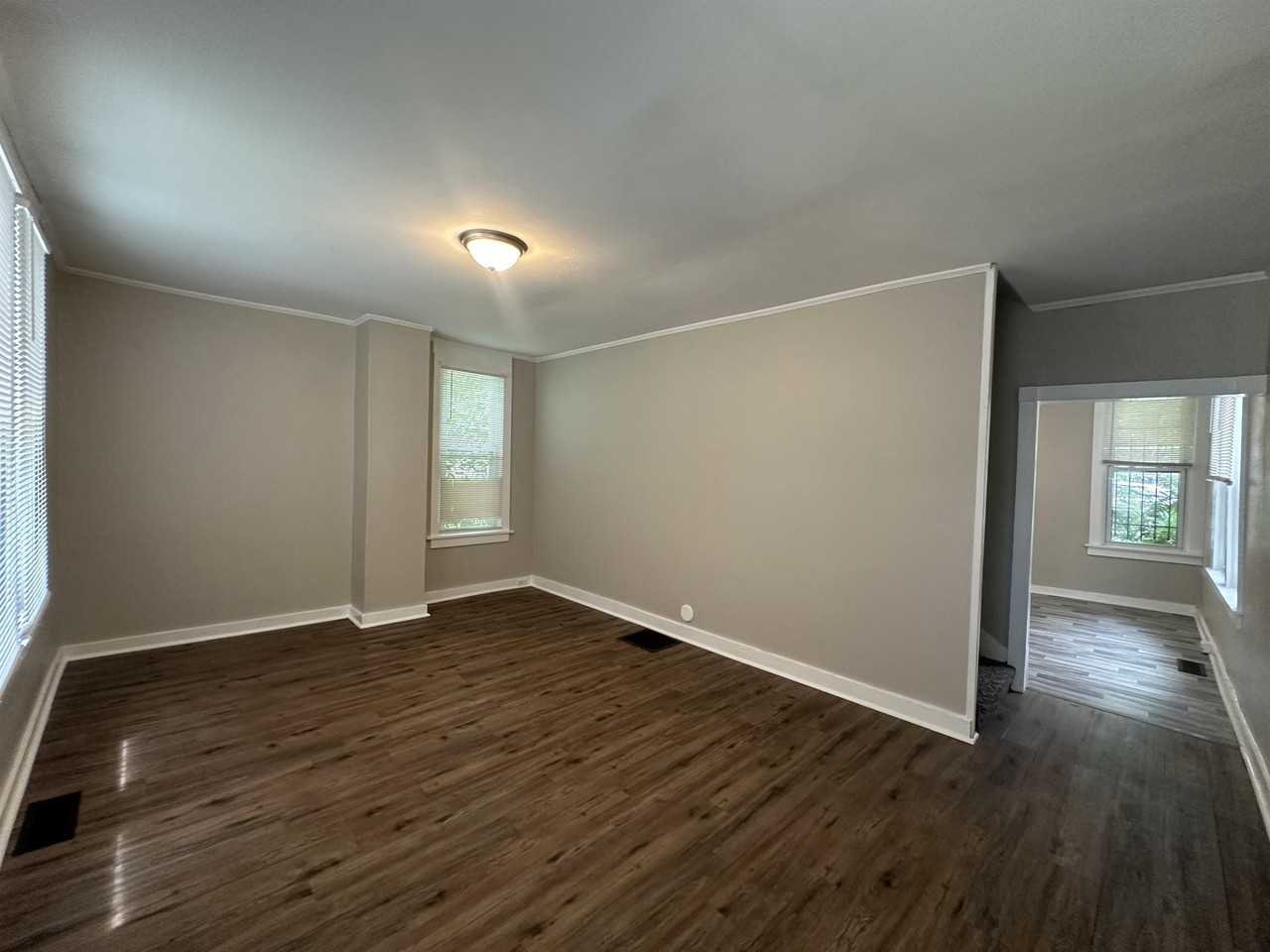 3828 Eaststreet - Photo 6 of 15