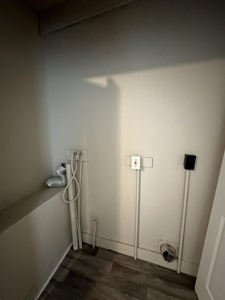 3828 Eaststreet - Photo 5 of 15