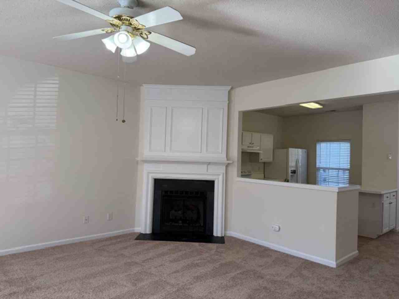 712 Canyon Lake Cir - Photo 4 of 18