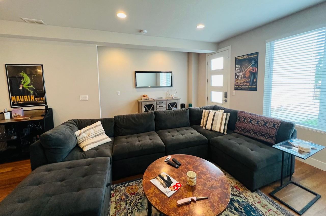 1359 Zenobia St - Photo 4 of 18