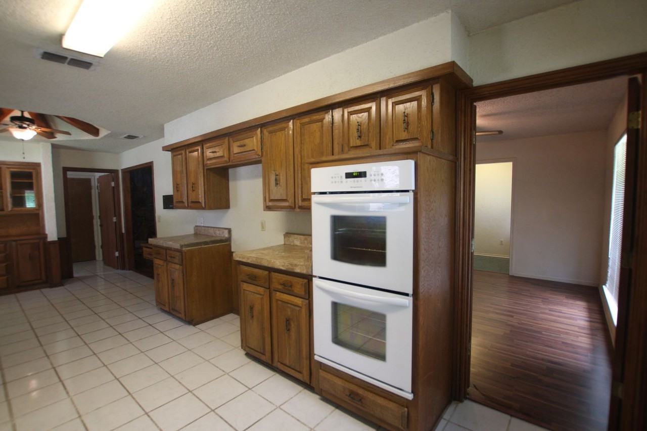 4210 Heather Ln - Photo 7 of 28