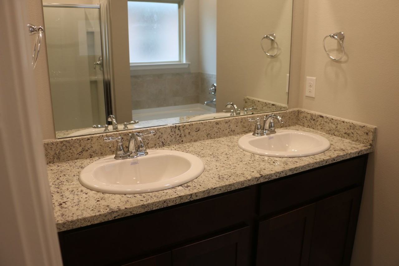 7504 Scarlet Oak Dr - Photo 6 of 11