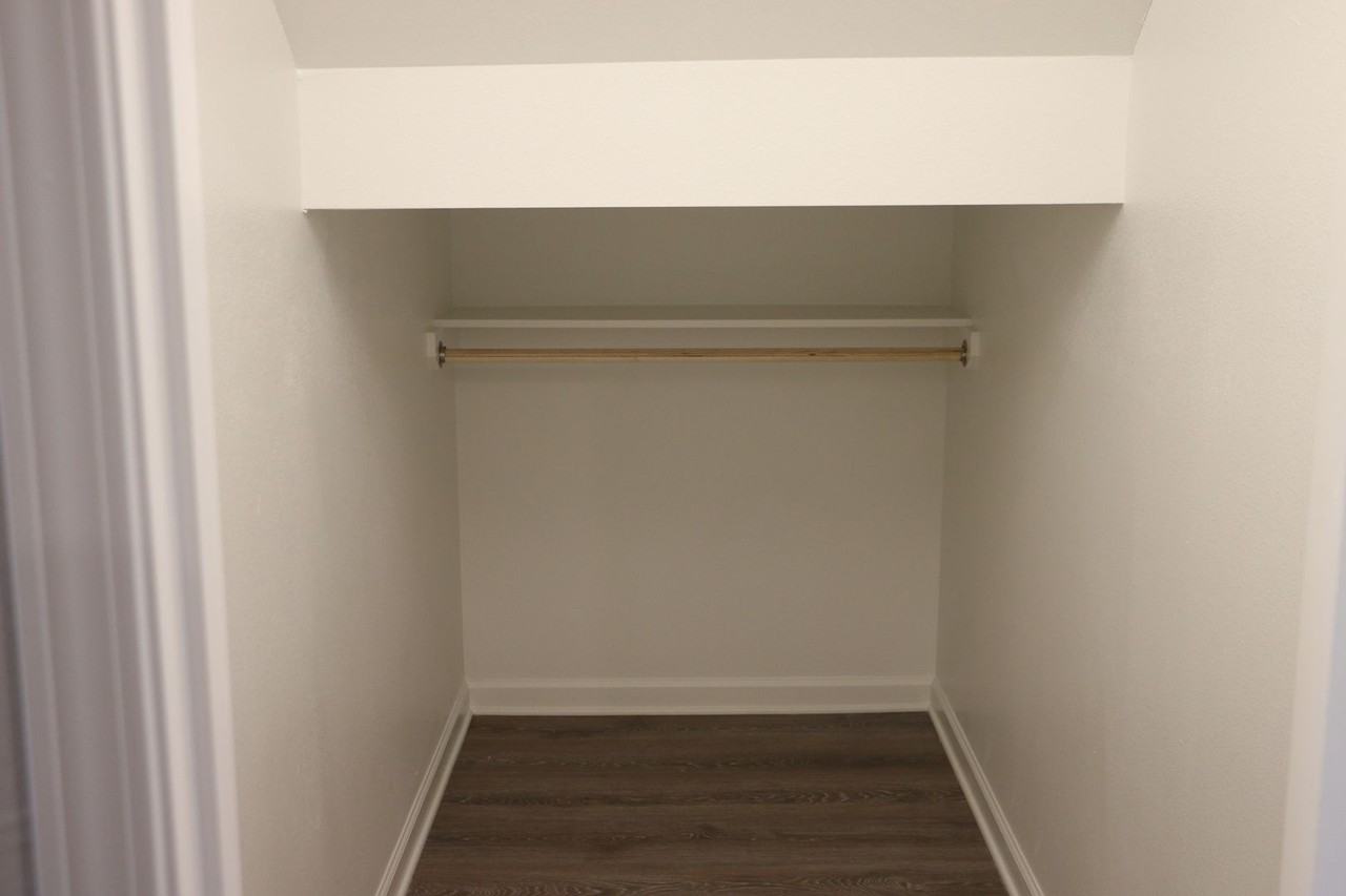 7504 Scarlet Oak Dr - Photo 7 of 11