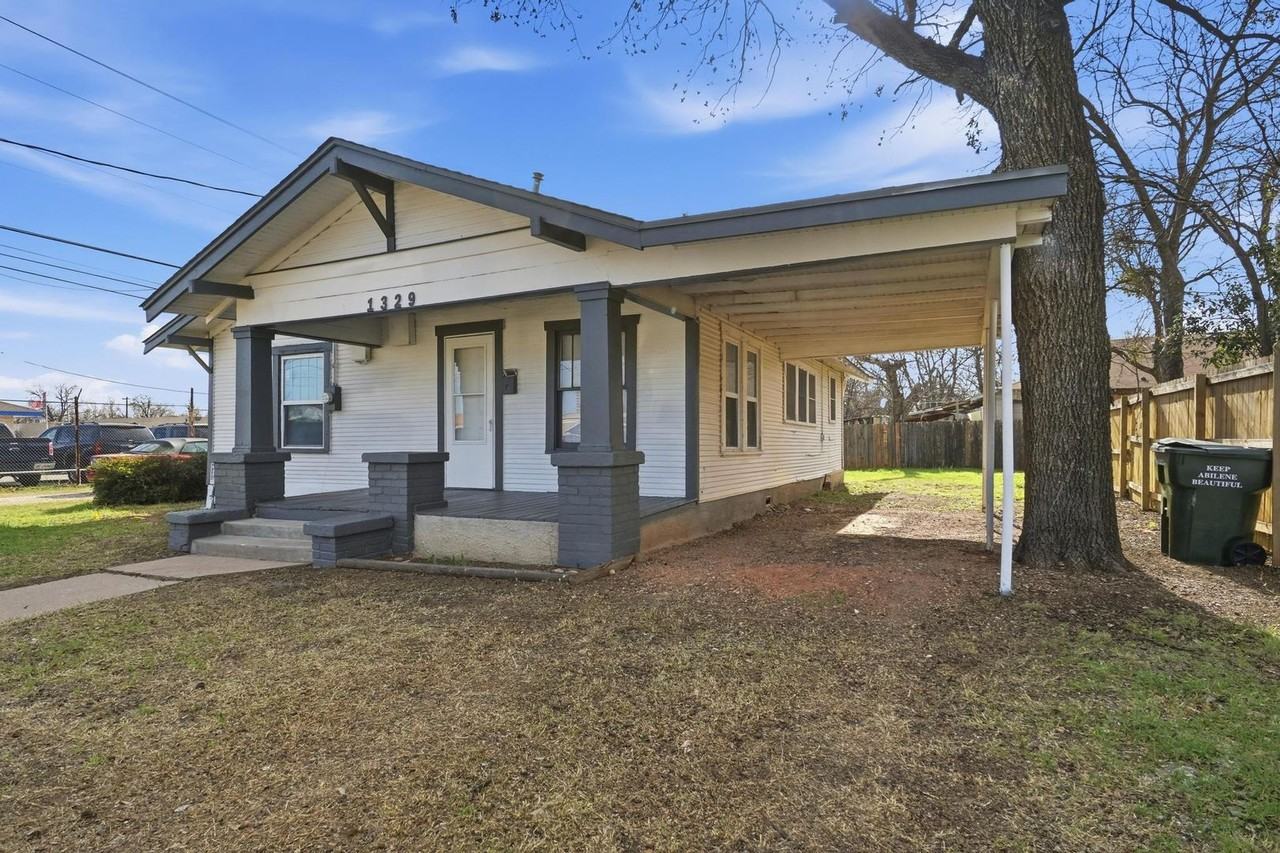 1329 S 11th St Apt A - Photo 3 of 24