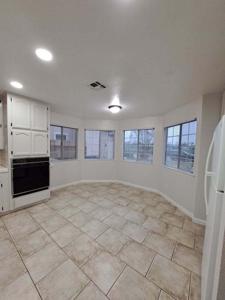 4109 W Cornell Ave - Photo 6 of 21