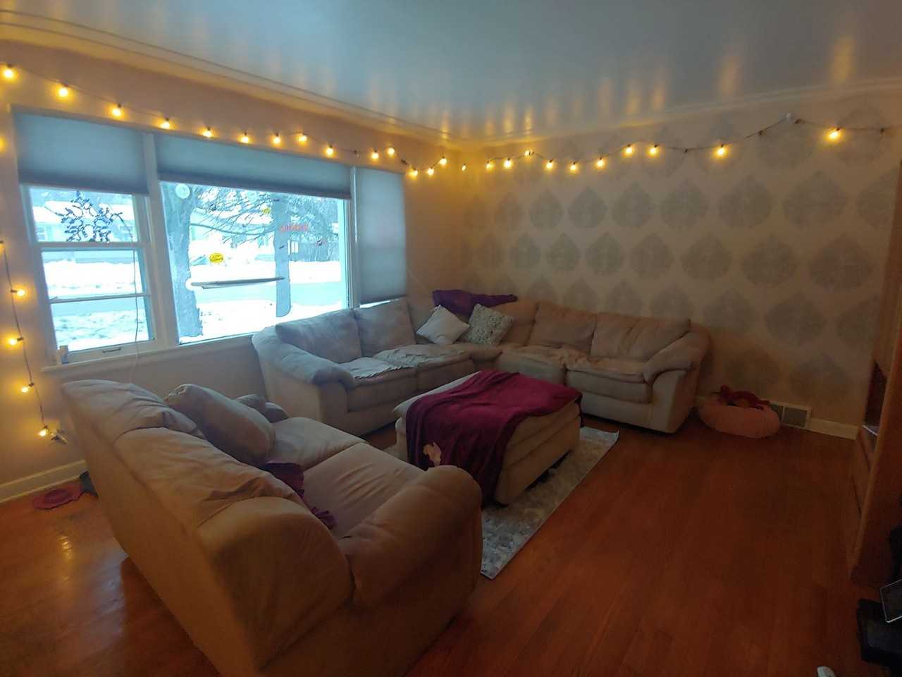 232 W Saint Marie St - Photo 2 of 18