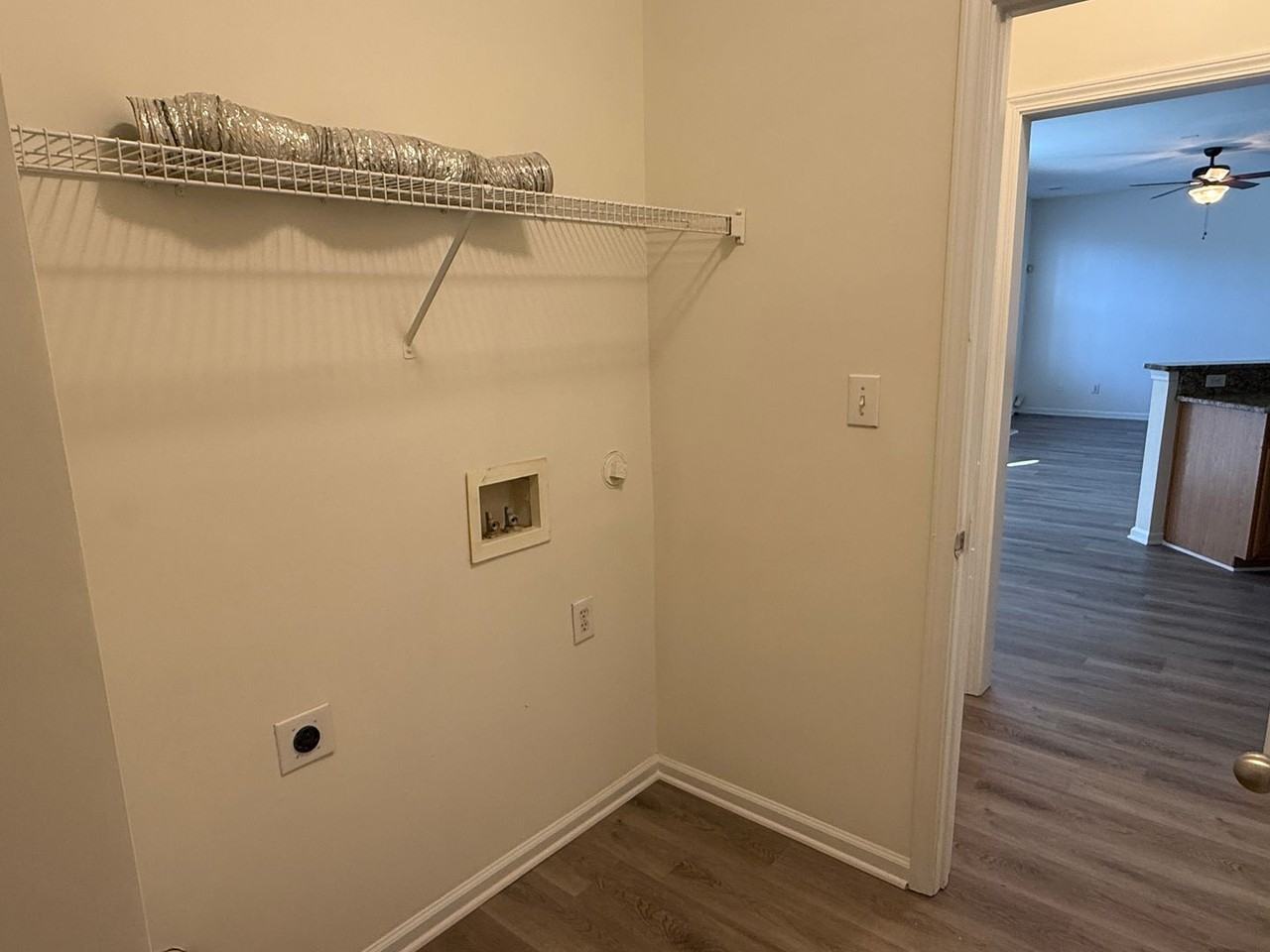 10931 Chastain Parc Dr - Photo 7 of 22