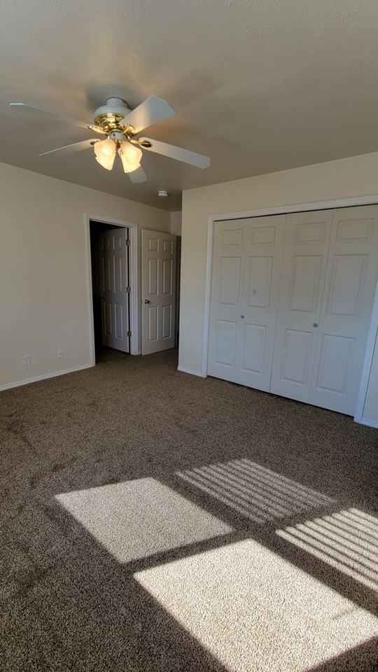 2838 W Elmwood Dr - Photo 6 of 13