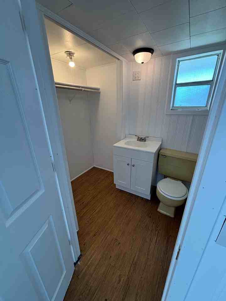 710 51st Avenue Dr W - Photo 6 of 9