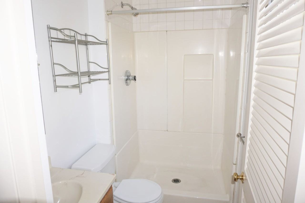 2398 Red Hill Rd - Photo 4 of 12