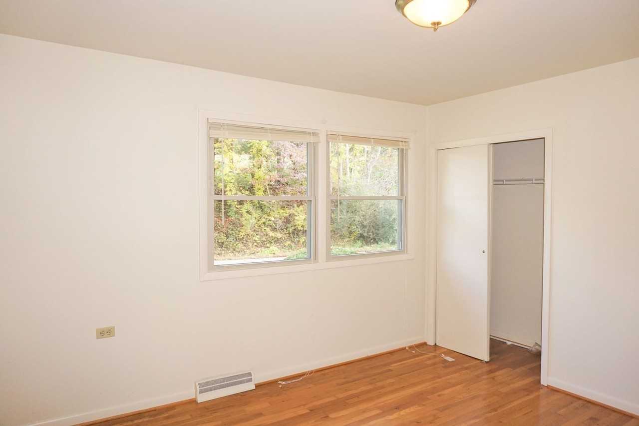 2398 Red Hill Rd - Photo 5 of 12