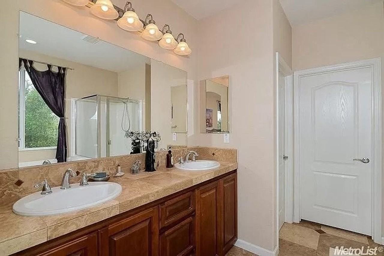 21 Castaic Ct - Photo 4 of 27