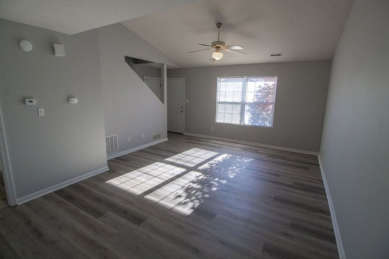 2533 Northampton Dr - Photo 7 of 26