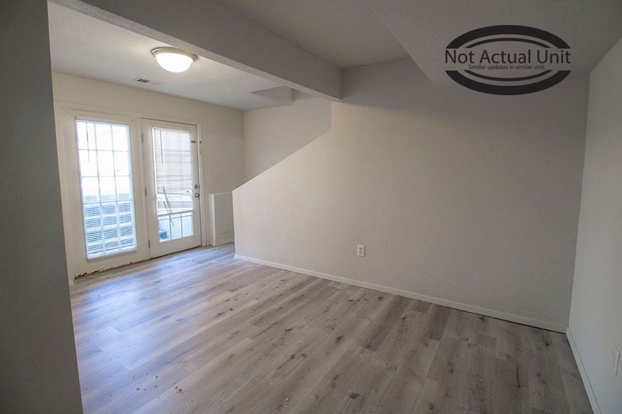 211 West Blvd N - Photo 3 of 37