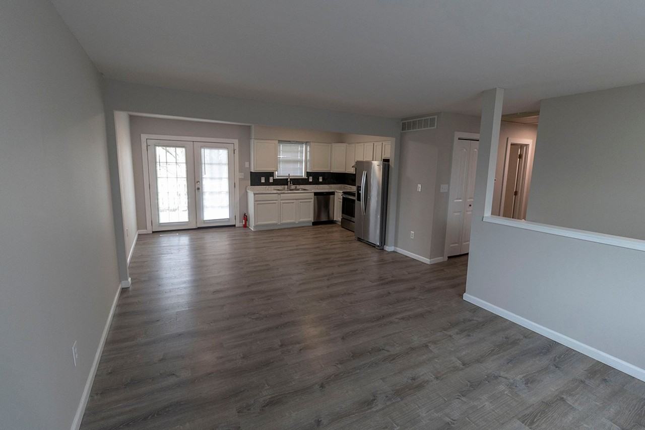 4195 N Riviera Dr - Photo 5 of 38