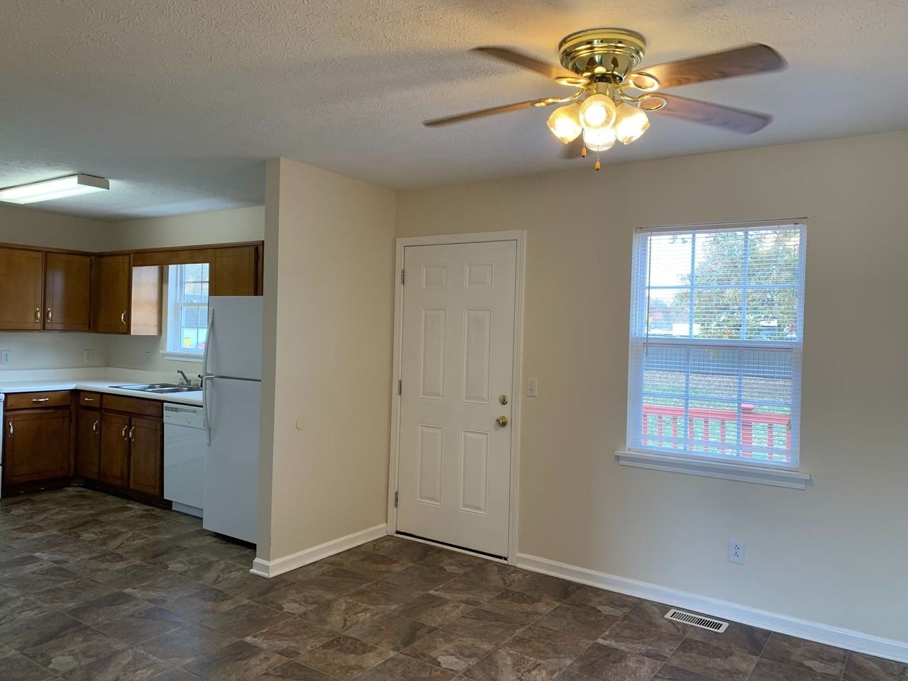 31 N D St - Photo 5 of 21