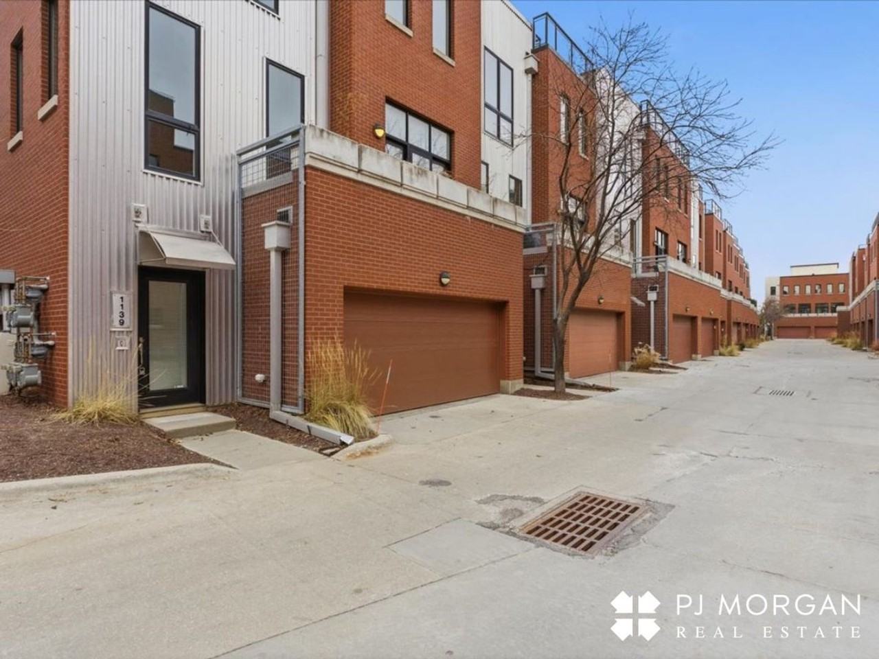 1139 Marcy Plz - Photo 3 of 27