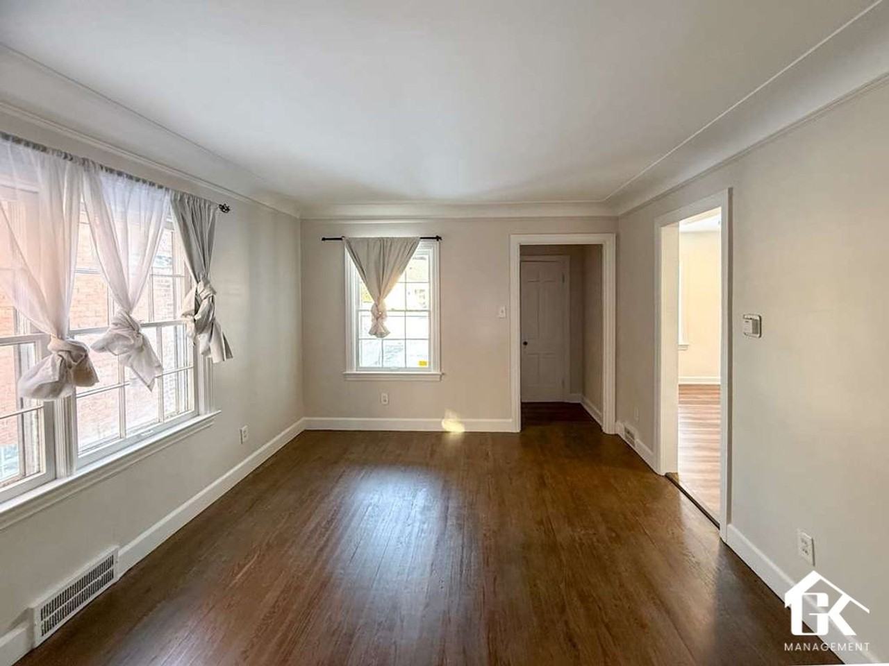 13581 Penrod St - Photo 4 of 20