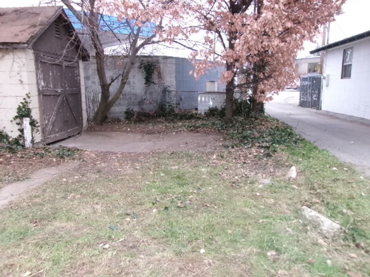 3005 W Hazel St - Photo 5 of 9