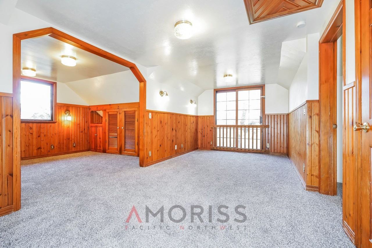 10512 224th St E - Photo 6 of 28