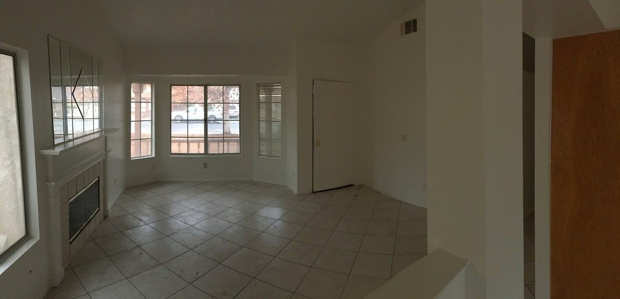 2517 Johnston St - Photo 2 of 12