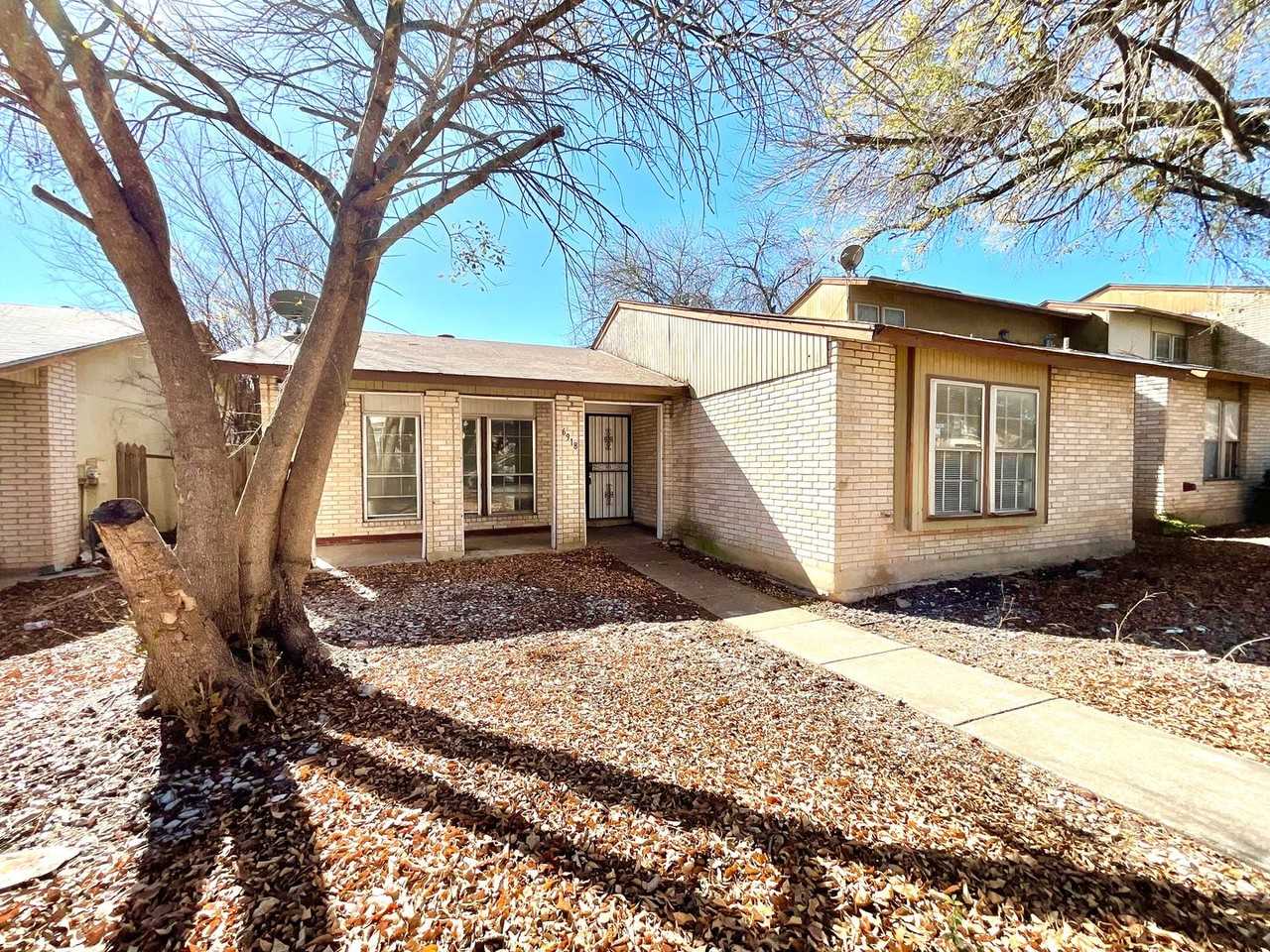 6918 Stockport - Photo 2 of 28