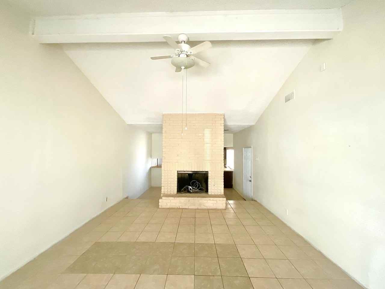 6918 Stockport - Photo 6 of 28