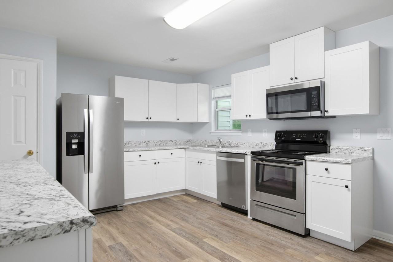 306 Pheasant Run Ct - Photo 5 of 20