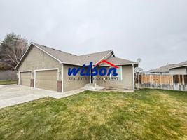 featured image of 1900 Wellington Dr