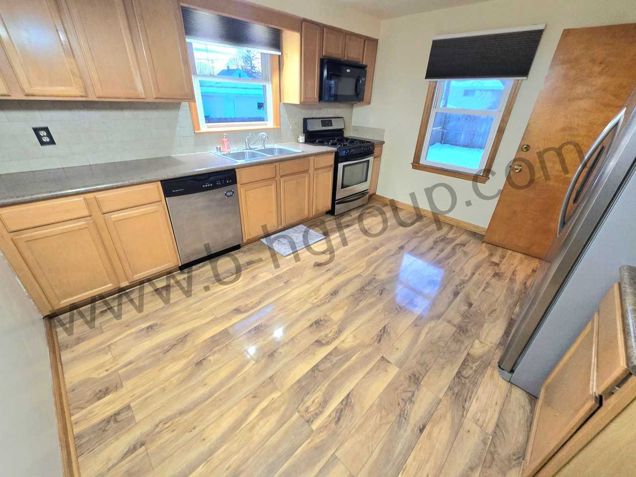 5412 41st Ave - Photo 4 of 41