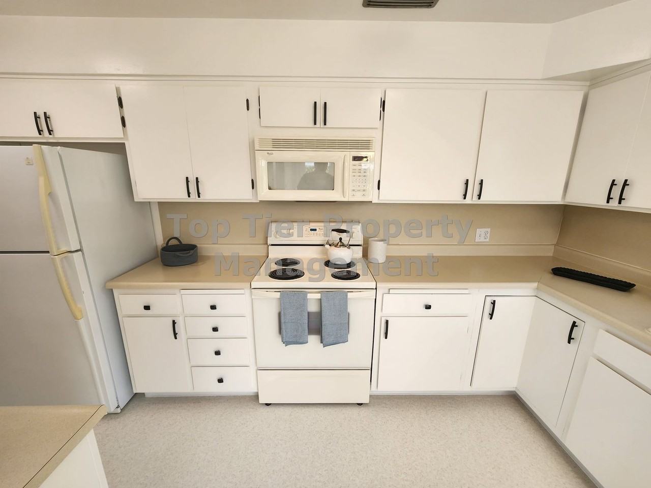 3060 Consuelo Rd - Photo 5 of 21