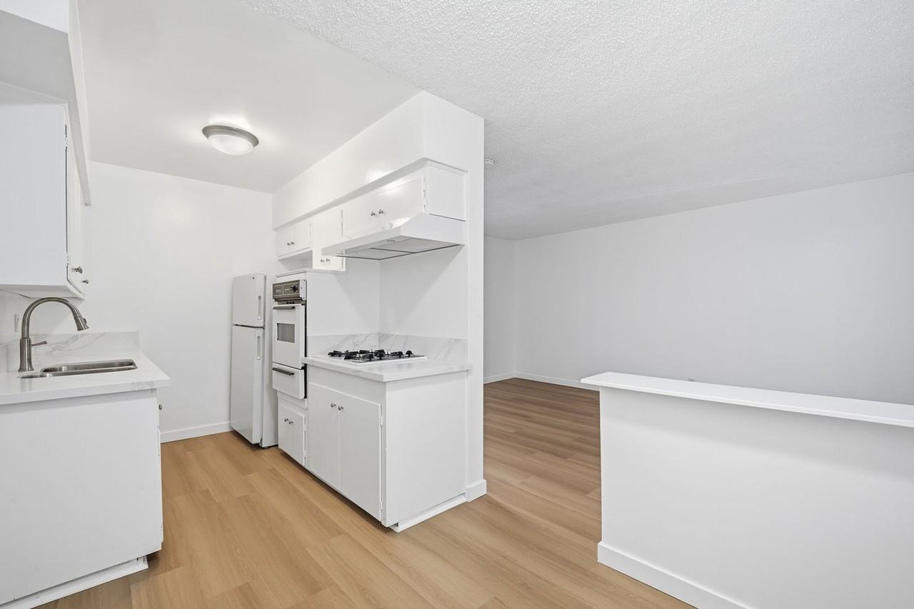 350 S Sierra Madre Blvd - Photo 5 of 42