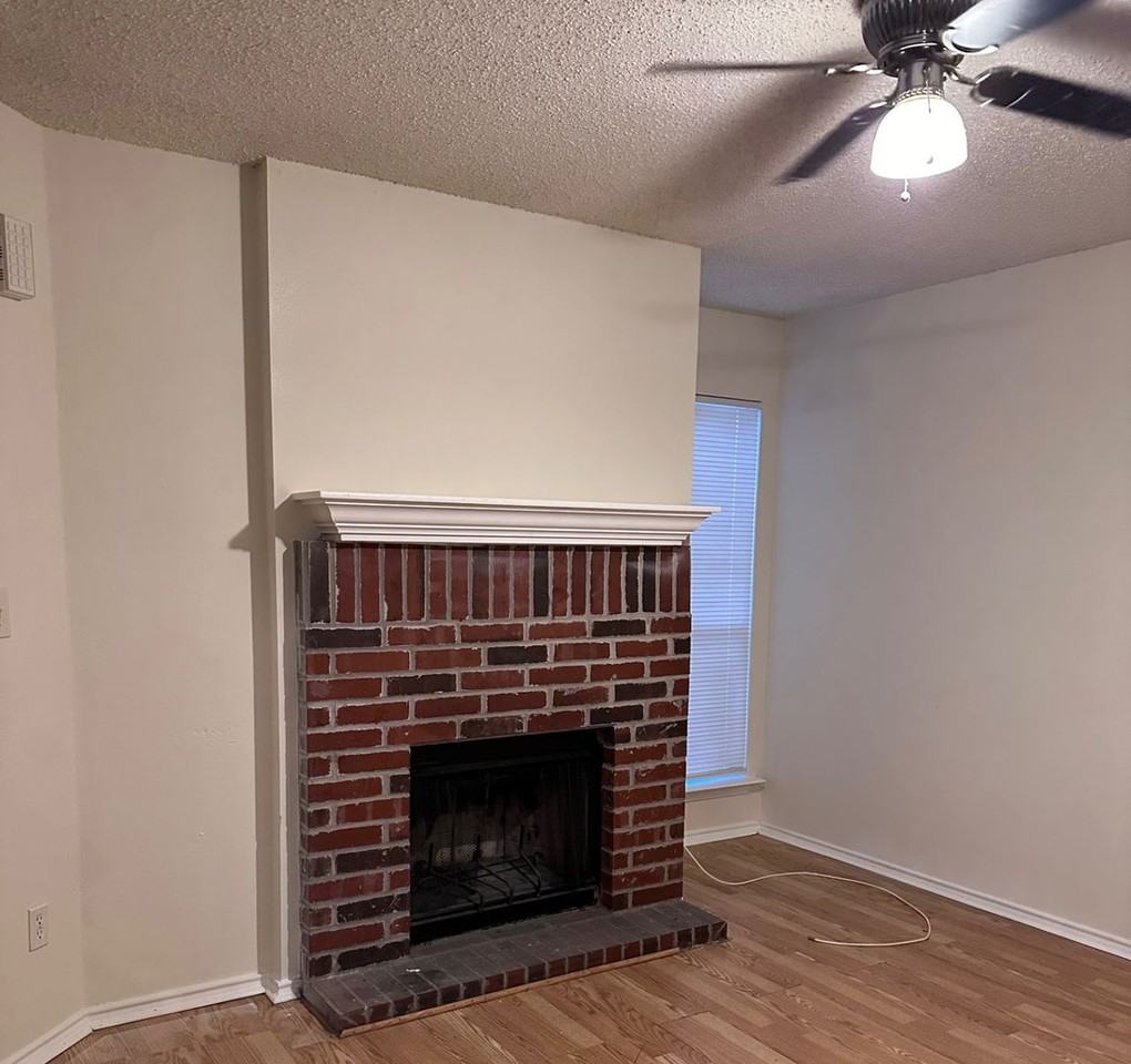 912 Fairbanks Cir - Photo 7 of 13