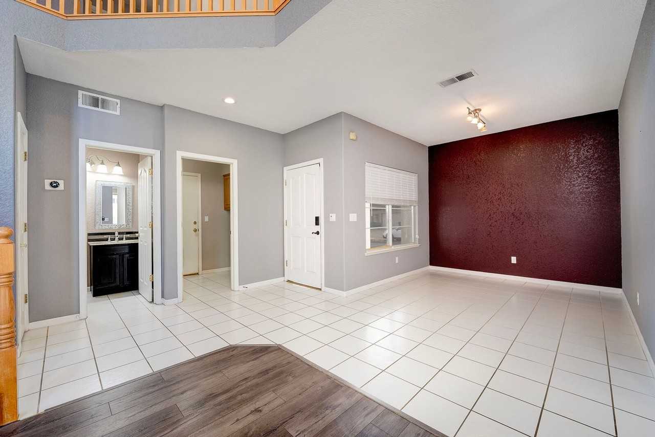 2701 San Marcos Ct - Photo 7 of 30